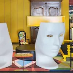 诺沃特梅兹中央酒店 酒店