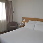 诺沃特梅兹中央酒店 4*