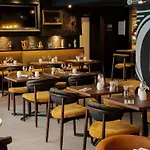 诺沃特梅兹中央酒店 酒店