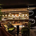 Novotel Centre Hotel