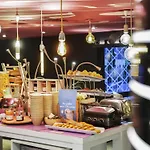 Novotel Centre Hotel 4*