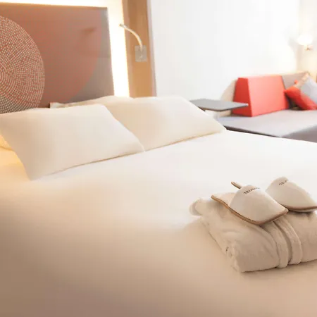 Novotel Centre فندق