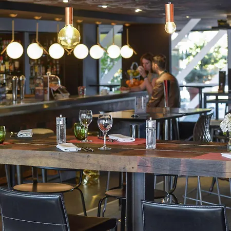 Novotel Centre Hotel 4*