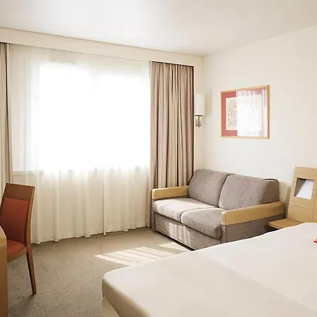 فندق Novotel Centre