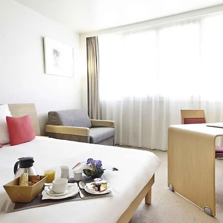 Novotel Centre Hotel