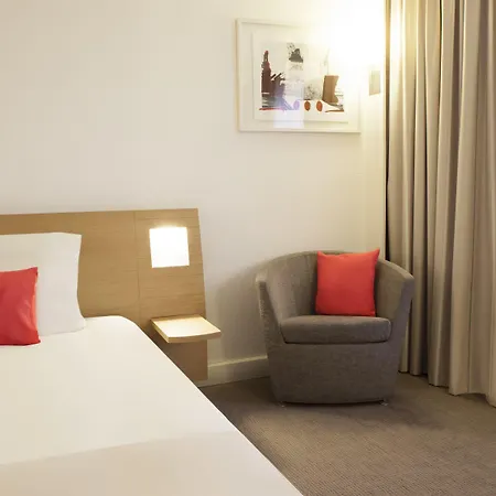 Novotel Centre מלון 4*