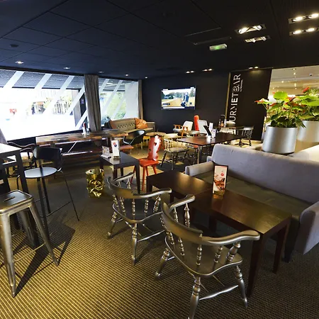 Novotel Centre فندق 4*