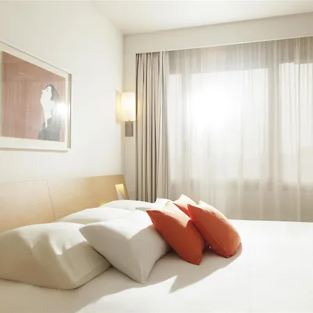 Novotel Centre فندق 4*