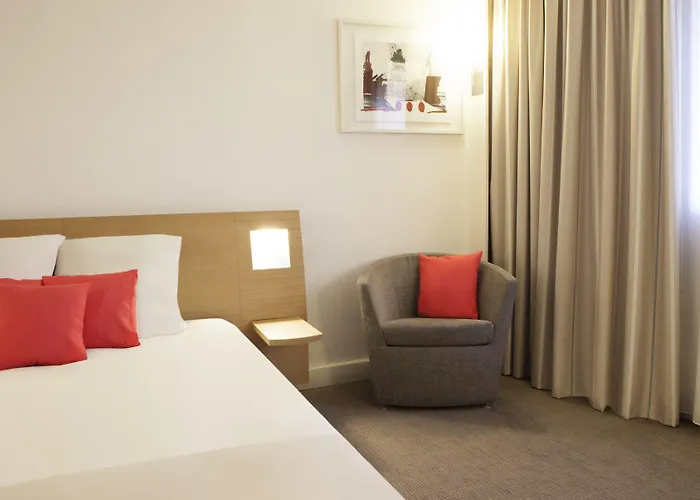 Novotel Centre Hotel 4*