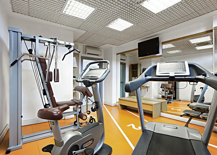 Novotel Centre Hotel 4*