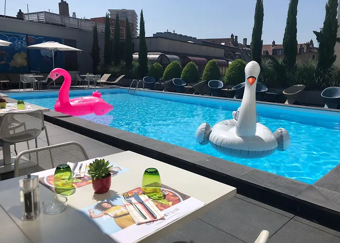 Novotel Centre Hotel