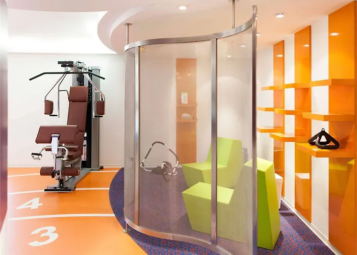 Novotel Centre Hotel 4*