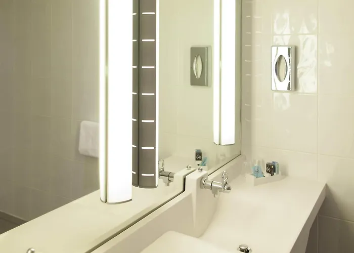 Novotel Centre Hotel